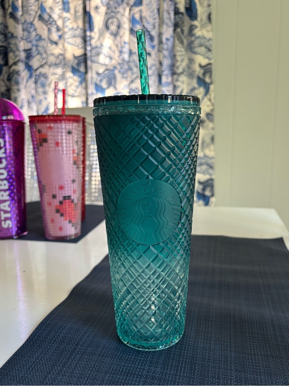 Starbucks Emerald Jade Green Ombre Jeweled Venti Tumbler